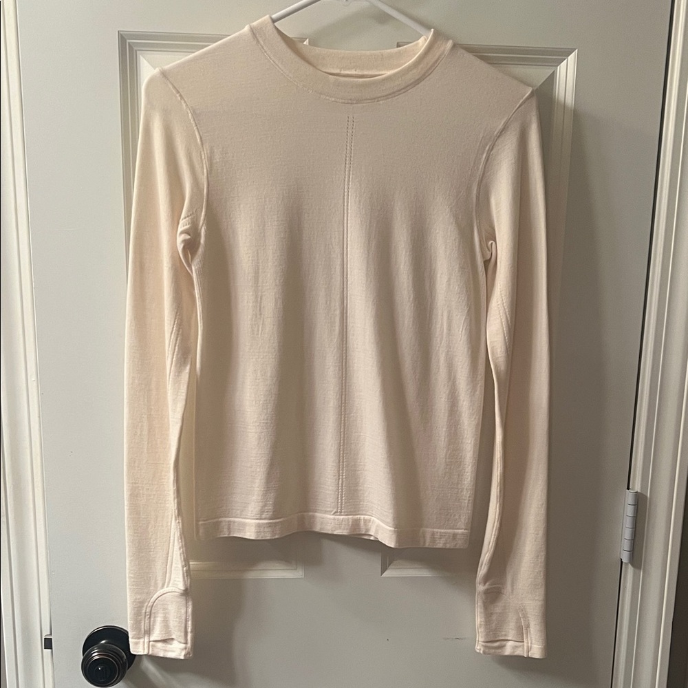Athleta Momentum long sleeve top